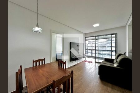 Sala de apartamento para alugar com 1 quarto, 53m² em Santo Amaro, São Paulo