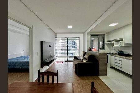 Sala de apartamento para alugar com 1 quarto, 53m² em Santo Amaro, São Paulo