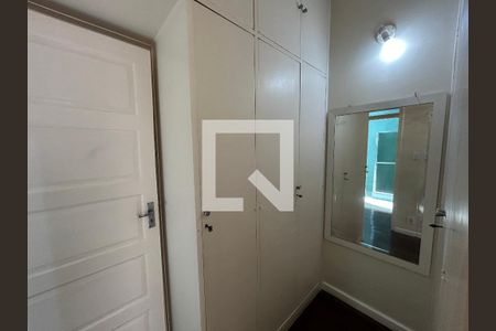 Closet do quarto 1 de casa para alugar com 2 quartos, 70m² em Cascadura, Rio de Janeiro