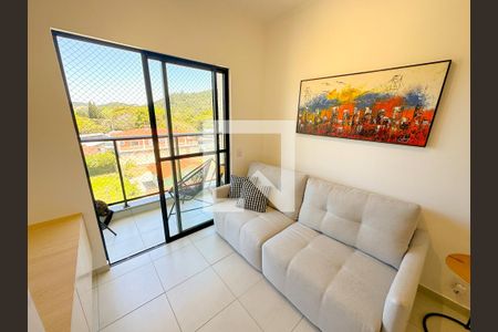 Sala de TV de apartamento para alugar com 2 quartos, 80m² em Vargem Grande, Florianópolis