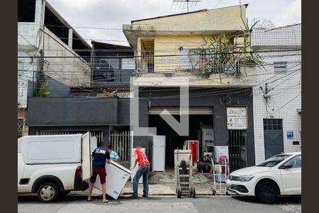 Fachada de casa à venda com 1 quarto, 250m² em Vila Sabrina, São Paulo