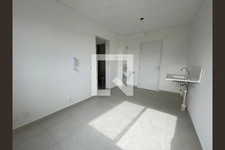 Sala de apartamento para alugar com 2 quartos, 32m² em Jardim Celeste, São Paulo