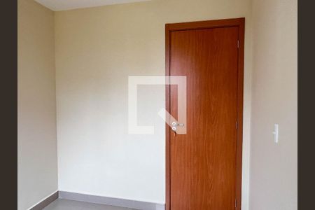 Quarto 2 de apartamento para alugar com 2 quartos, 48m² em Jardim Íris, São Paulo