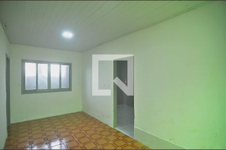 Sala de casa de condomínio para alugar com 2 quartos, 73m² em Harmonia, Canoas