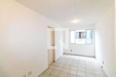 Sala de apartamento para alugar com 2 quartos, 50m² em Campo Grande, Rio de Janeiro