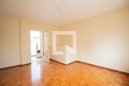 Sala de casa para alugar com 3 quartos, 100m² em Vila Picinin, São Paulo