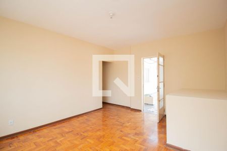 Sala de casa para alugar com 3 quartos, 100m² em Vila Picinin, São Paulo