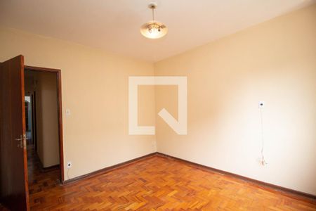 Quarto 1 de casa para alugar com 3 quartos, 100m² em Vila Picinin, São Paulo