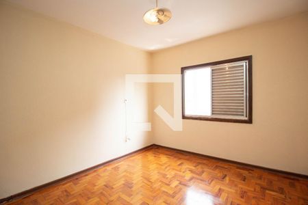 Quarto 1 de casa para alugar com 3 quartos, 100m² em Vila Picinin, São Paulo