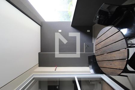 Varanda de kitnet/studio à venda com 1 quarto, 28m² em Vila Olímpia, São Paulo