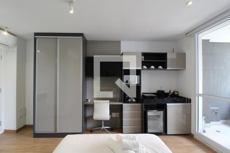 Sala/Cozinha de kitnet/studio à venda com 1 quarto, 28m² em Vila Olímpia, São Paulo