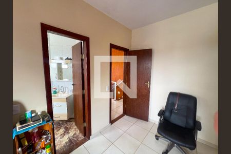 Quarto 2 - Suíte de casa à venda com 4 quartos, 360m² em Bandeirantes, Contagem