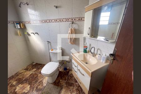 banheiro quarto 2 de casa à venda com 4 quartos, 360m² em Bandeirantes, Contagem