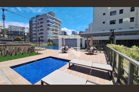 Apartamento à venda com 115m², 2 quartos e 2 vagas Apartamento à venda com 115m², 2 quartos e 2 vagasÁrea comum - Piscina