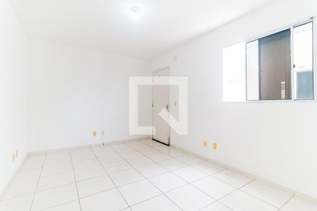 Sala de casa de condomínio para alugar com 2 quartos, 45m² em Vila Sao Paulo, Mogi das Cruzes