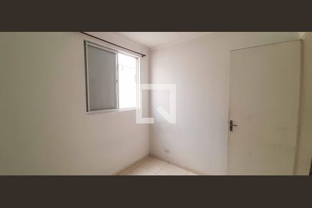 Quarto 1 de apartamento para alugar com 2 quartos, 47m² em Vila Yolanda, Osasco