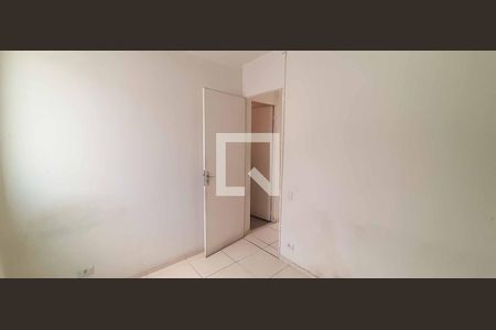 Quarto 1 de apartamento para alugar com 2 quartos, 47m² em Vila Yolanda, Osasco