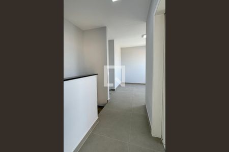 Corredor de apartamento para alugar com 2 quartos, 118m² em Vila Barros, Barueri