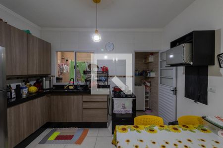 Sala e Cozinha de casa de condomínio à venda com 2 quartos, 74m² em Vila Ré, São Paulo