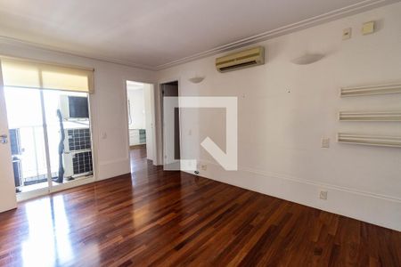 Hall de acesso a Suites de apartamento para alugar com 4 quartos, 366m² em Alto da Lapa, São Paulo