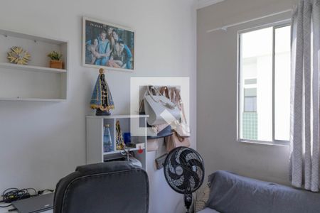 Quarto 2 de apartamento para alugar com 2 quartos, 60m² em Buritis, Belo Horizonte