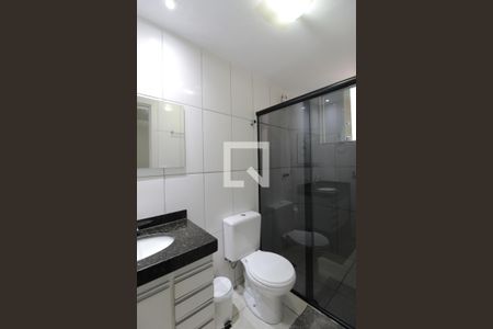 Banheiro da Suite de apartamento à venda com 2 quartos, 53m² em Piratininga, Belo Horizonte