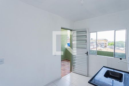 Cozinha de casa para alugar com 1 quarto, 20m² em Vila Prado, São Paulo