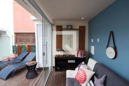 Apartamento para alugar com 238m², 4 quartos e 1 vaga Apartamento para alugar com 238m², 4 quartos e 1 vagaVaranda