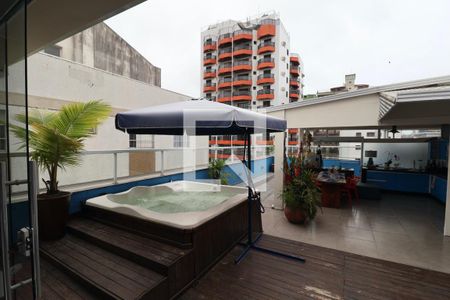 Apartamento para alugar com 238m², 4 quartos e 1 vaga Apartamento para alugar com 238m², 4 quartos e 1 vagaVaranda