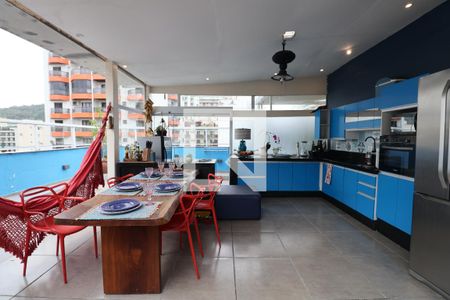 Apartamento para alugar com 238m², 4 quartos e 1 vaga Apartamento para alugar com 238m², 4 quartos e 1 vagaCozinha