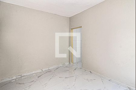 Sala de casa para alugar com 2 quartos, 60m² em Vila Liviero, São Paulo