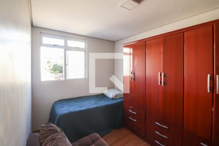 Quarto de apartamento à venda com 2 quartos, 153m² em Feitoria, São Leopoldo