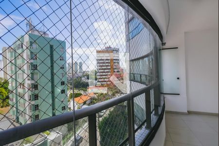 Sala - Vista de apartamento para alugar com 3 quartos, 120m² em Horto Florestal, Salvador