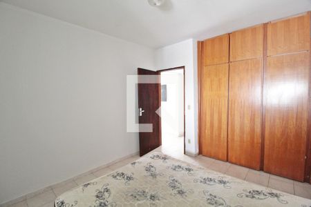 Quarto 1 de apartamento para alugar com 2 quartos, 60m² em Centro, Uberlândia