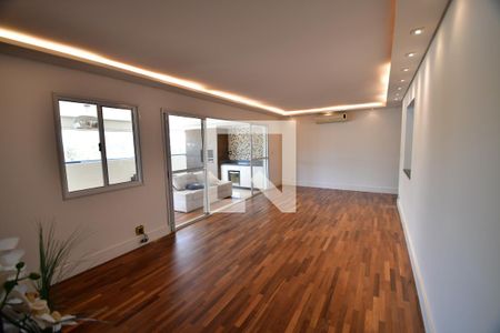 Sala de apartamento para alugar com 3 quartos, 125m² em Vila Brandina, Campinas