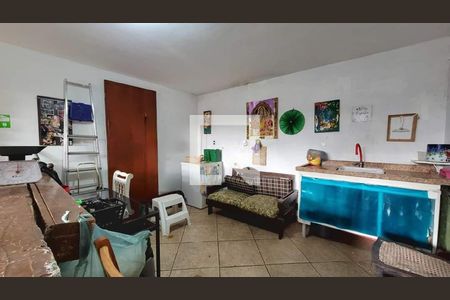 Casa à venda com 2 quartos, 80m² em Parque Industriario, Santo André