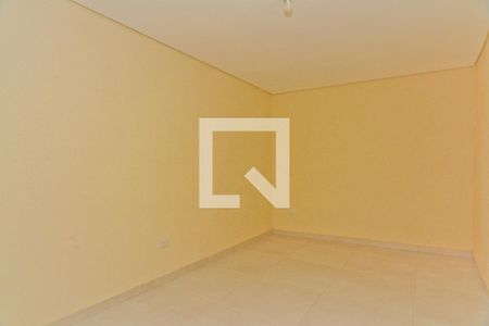 Quarto 1 de casa para alugar com 2 quartos, 80m² em Vila Iorio, São Paulo