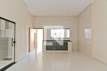 Sala de casa para alugar com 2 quartos, 80m² em Vila Iorio, São Paulo