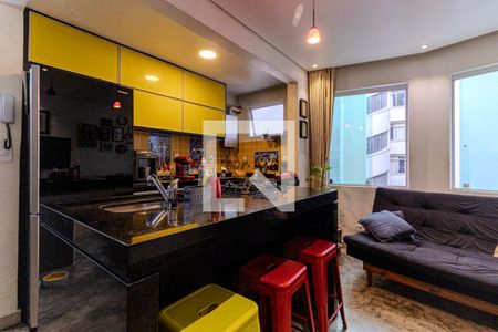 Cozinha de apartamento à venda com 1 quarto, 52m² em República, São Paulo