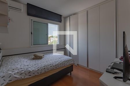 Casa de condomínio à venda com 150m², 4 quartos e 4 vagas Casa de condomínio à venda com 150m², 4 quartos e 4 vagasQuarto 2