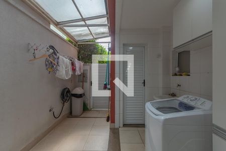 Casa de condomínio à venda com 150m², 4 quartos e 4 vagas Casa de condomínio à venda com 150m², 4 quartos e 4 vagasÁrea de Serviço