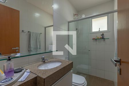 Casa de condomínio à venda com 150m², 4 quartos e 4 vagas Casa de condomínio à venda com 150m², 4 quartos e 4 vagasBanheiro Social