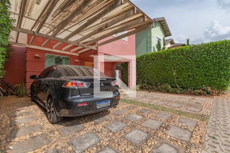 Casa de condomínio à venda com 150m², 4 quartos e 4 vagas Casa de condomínio à venda com 150m², 4 quartos e 4 vagasEntrada - Garagem