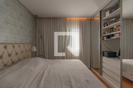 Casa de condomínio à venda com 150m², 4 quartos e 4 vagas Casa de condomínio à venda com 150m², 4 quartos e 4 vagasSuíte