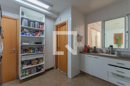 Casa de condomínio à venda com 150m², 4 quartos e 4 vagas Casa de condomínio à venda com 150m², 4 quartos e 4 vagasCozinha