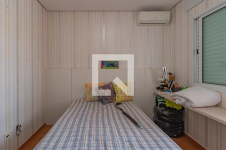 Casa de condomínio à venda com 150m², 4 quartos e 4 vagas Casa de condomínio à venda com 150m², 4 quartos e 4 vagasQuarto 3