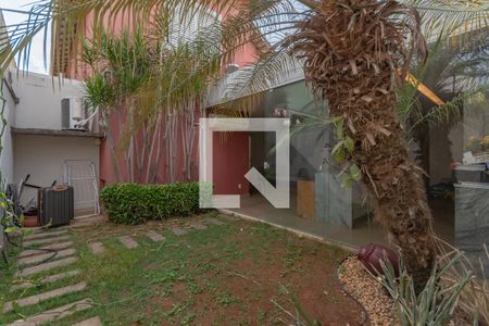 Casa de condomínio à venda com 150m², 4 quartos e 4 vagas Casa de condomínio à venda com 150m², 4 quartos e 4 vagasJardim