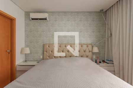 Casa de condomínio à venda com 150m², 4 quartos e 4 vagas Casa de condomínio à venda com 150m², 4 quartos e 4 vagasSuíte