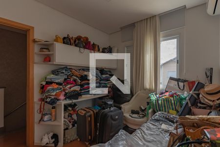 Casa de condomínio à venda com 150m², 4 quartos e 4 vagas Casa de condomínio à venda com 150m², 4 quartos e 4 vagasQuarto 1