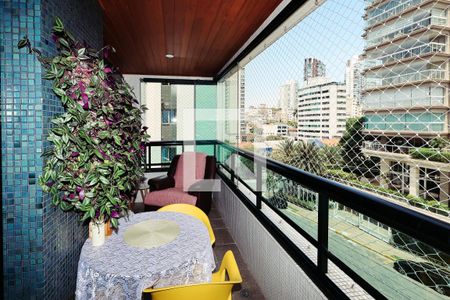 Varanda de apartamento à venda com 4 quartos, 190m² em Liberdade, São Paulo